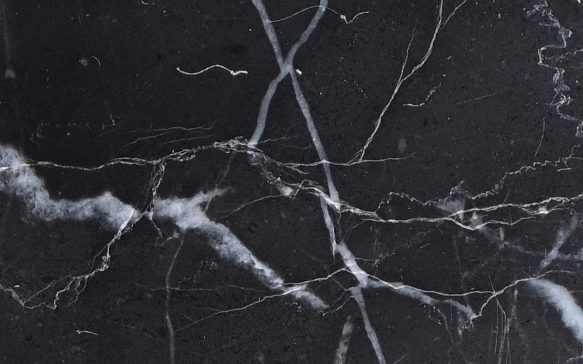 BLACK MARQUINA
