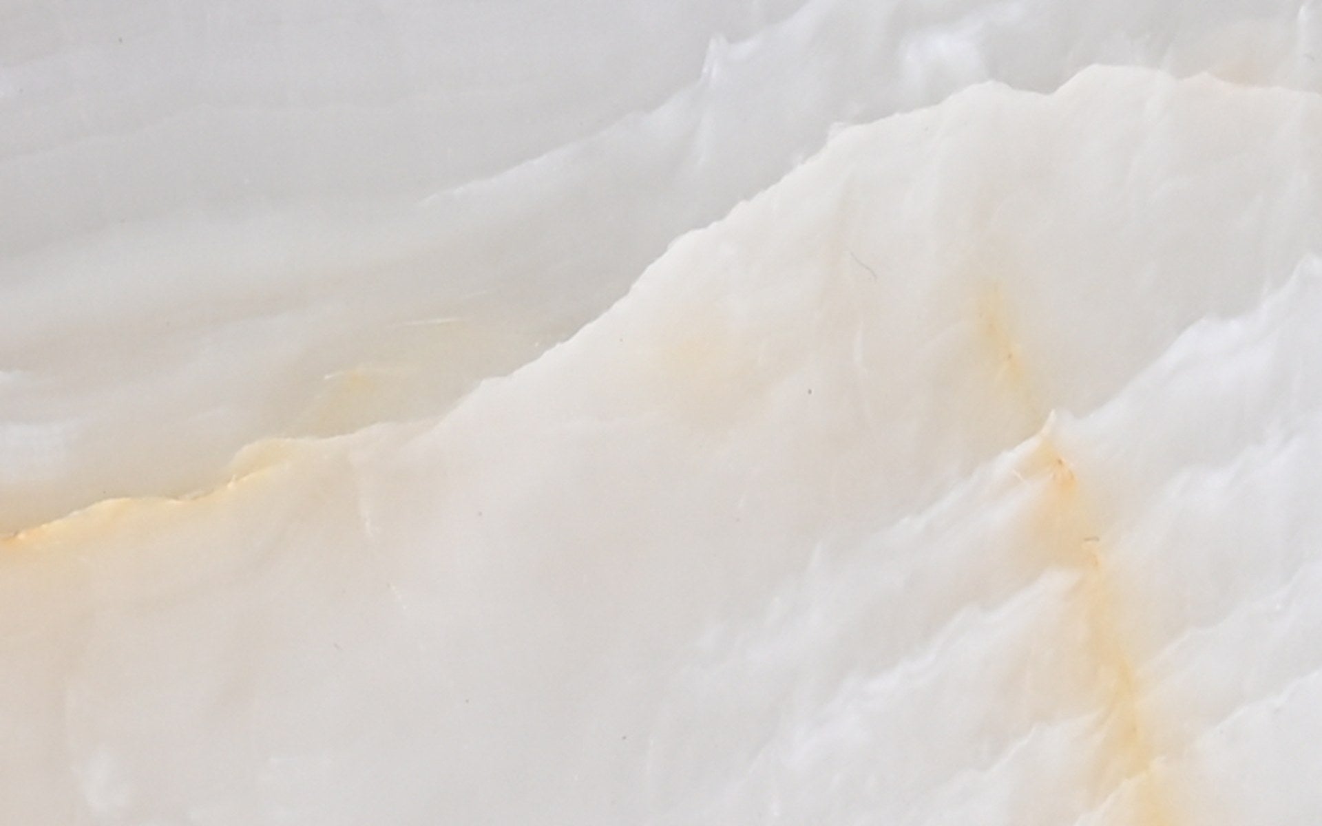 GOLDEN SILK JADE
